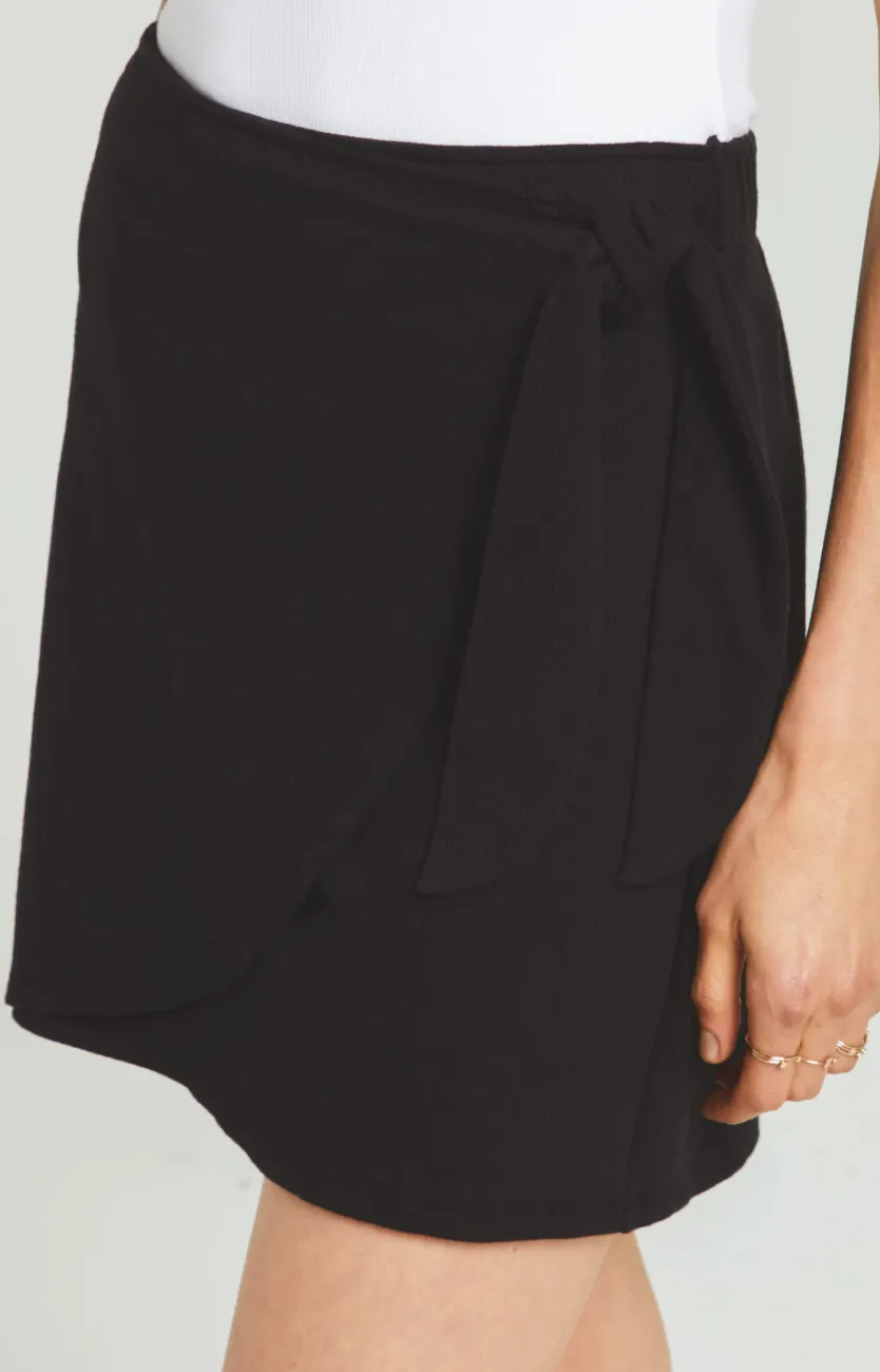 Dawn Crinkle Skirt - Black