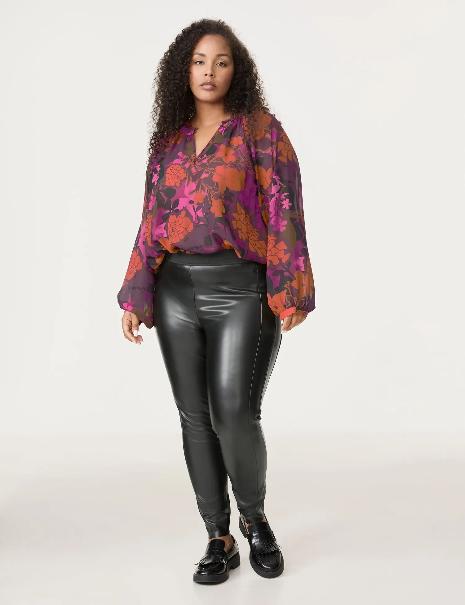 Faux leather leggings, Lucy