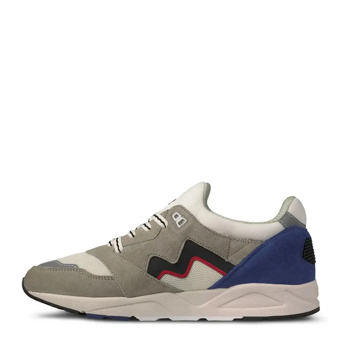 Karhu Aria 95 Trainers Vetiver / Black