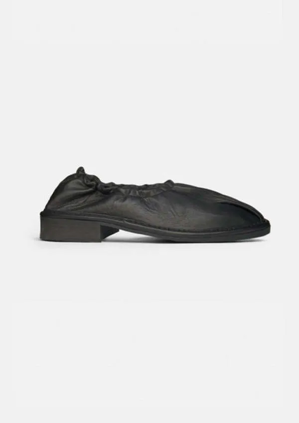 Lune Goat Leather Slipper - Black