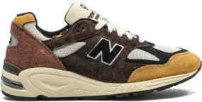 New Balance 990v2 Made In USA Brown sneakers