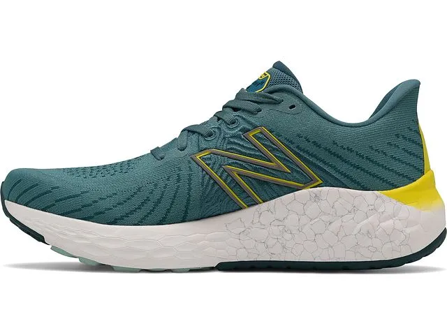 NEW BALANCE MEN’S VONGO V5