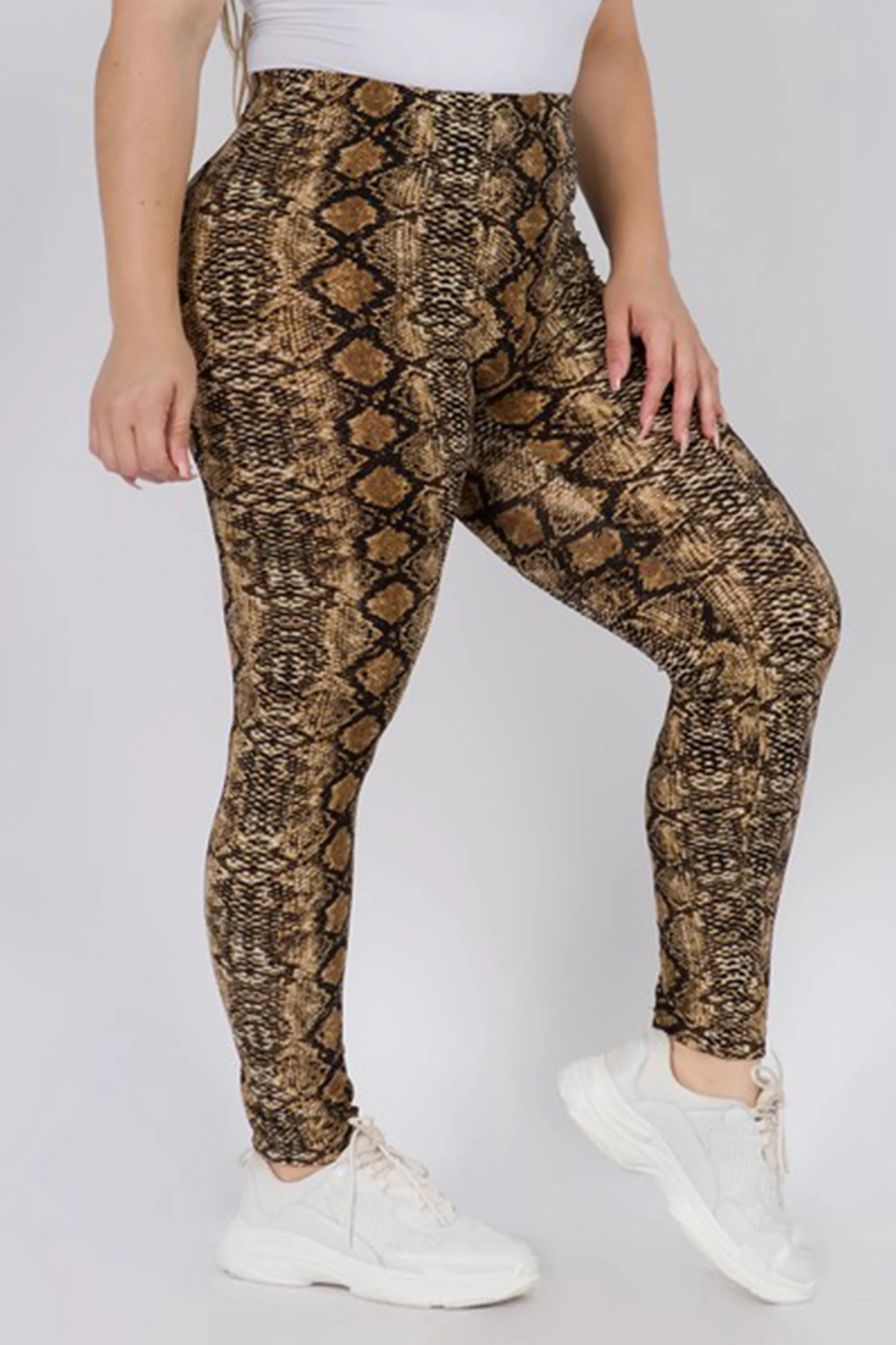 Plus Size Snakeskin Print Leggings