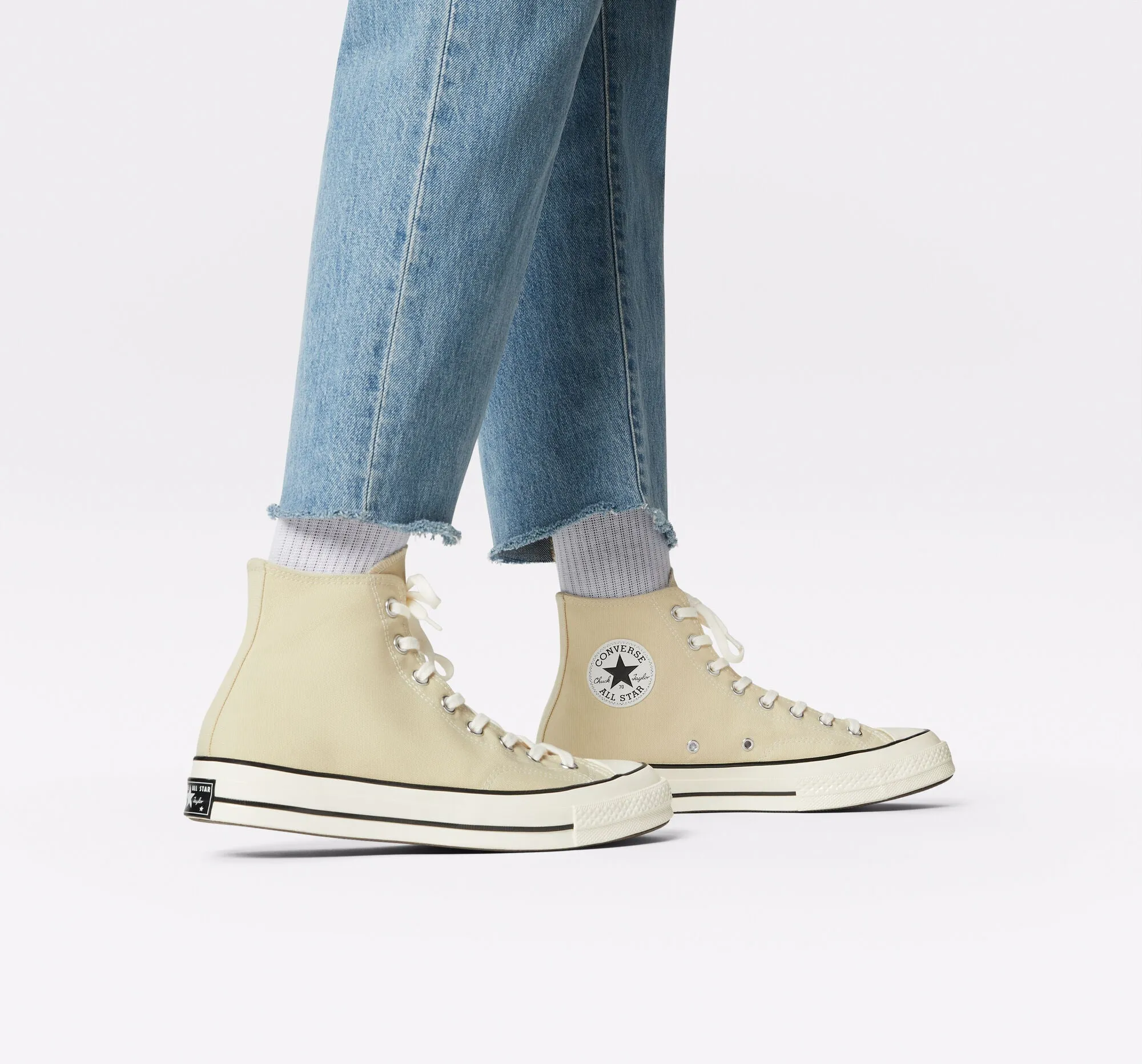 Unisex Converse Canvas Chuck 70 High Top Lemon Drop