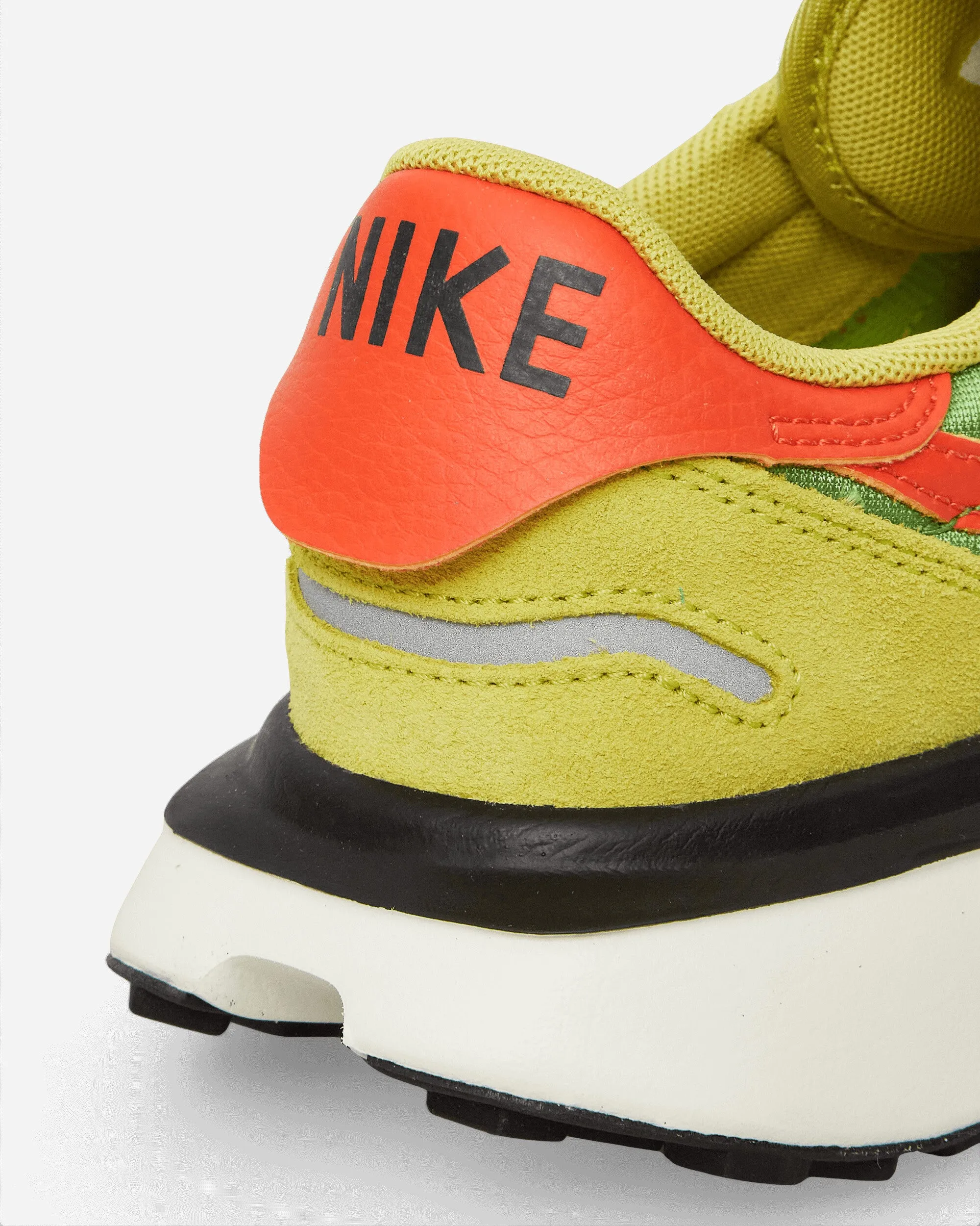 WMNS Phoenix Waffle Sneakers Chlorophyll / Safety Orange